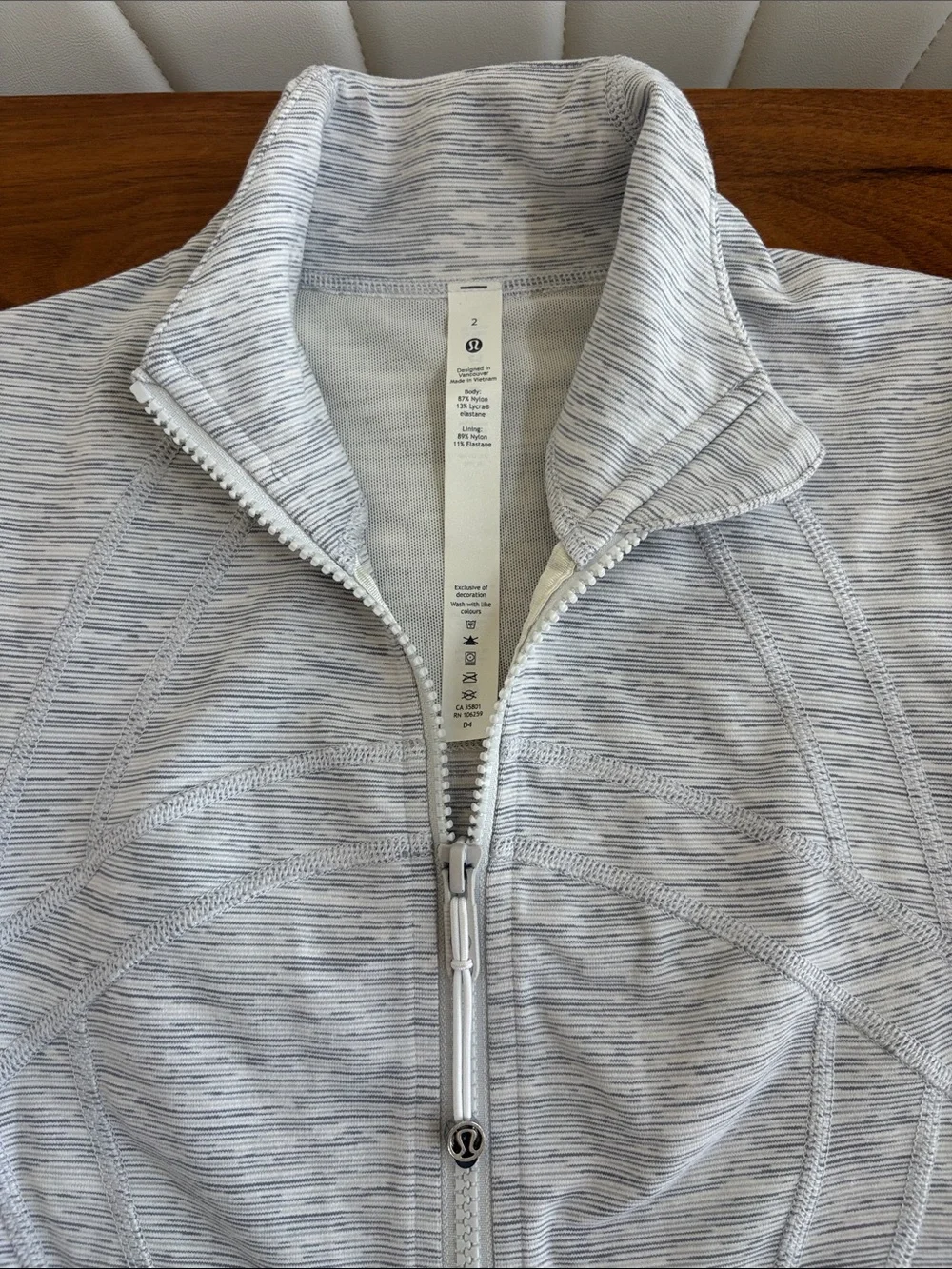 Lululemon Define Jacket Asia Gray White Spacedye Size 2 Like new!!